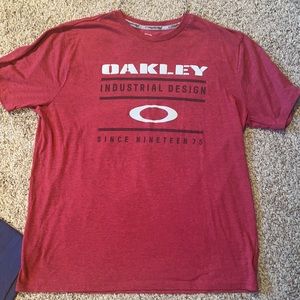 Men’s Oakley T Shirt